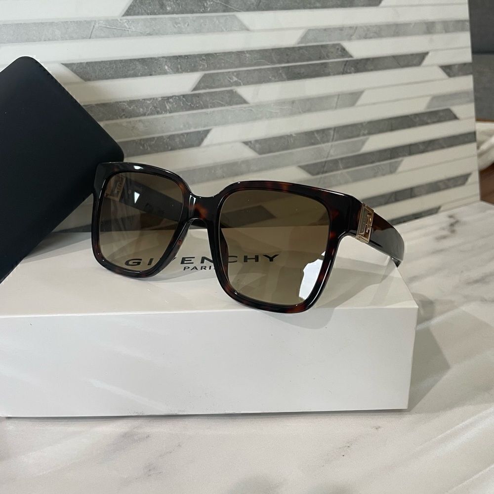 NIB Givenchy GV 7141/G/S Havana Sunglasses